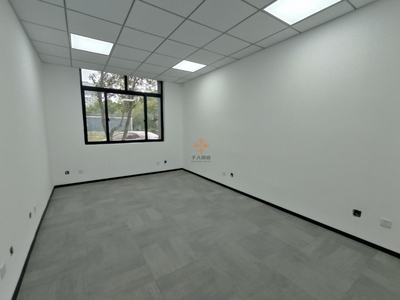 浦東 川沙基金谷 20平米 標(biāo)準(zhǔn)裝修