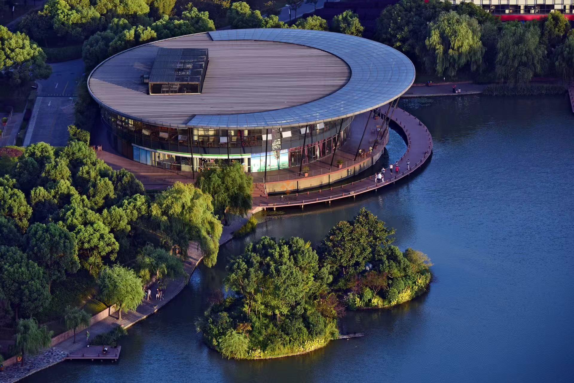 浦東 OfficePark總部園 200平米 簡(jiǎn)裝