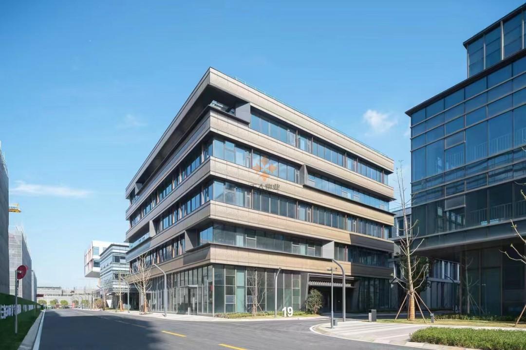 松江 上海中電信息港 25000平米 標準裝修