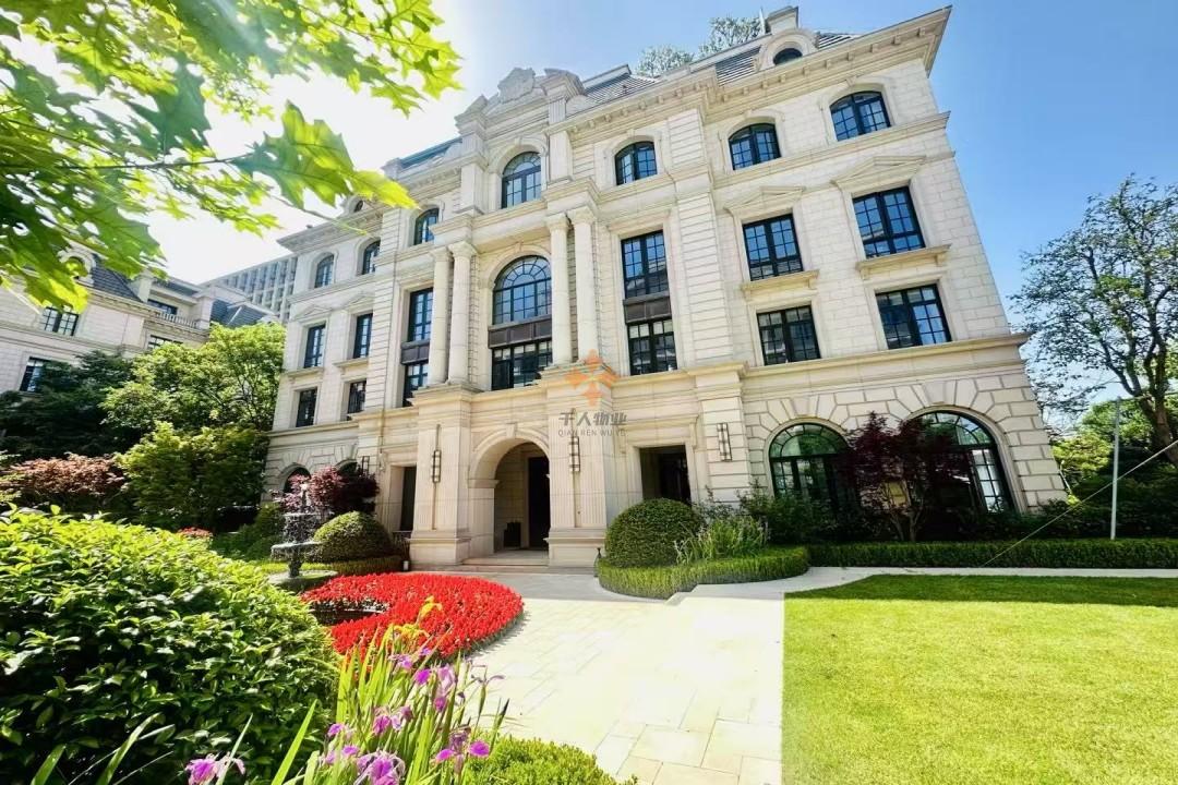 浦東 陸家嘴金融街區(qū) 350平米 簡裝